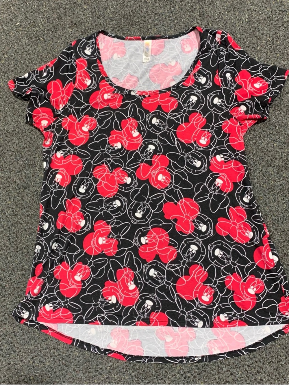 Lularoe Mickey and Minnie Mouse women’s medium black and red shirt - gently used